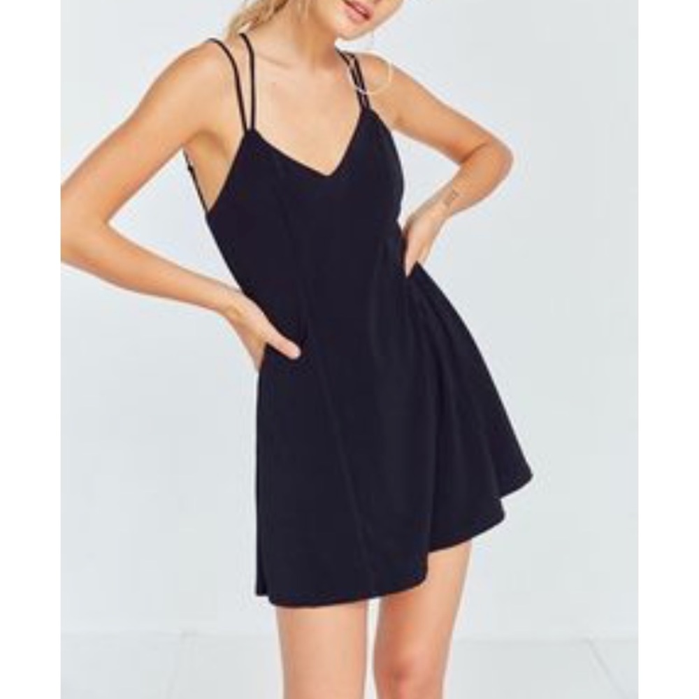 ✨HP✨Urban Outfitters Silence +Noise black dress